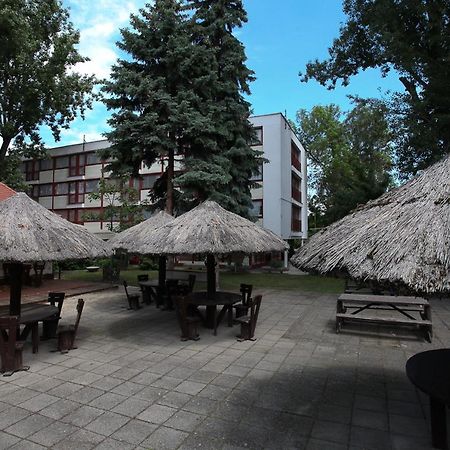 Rev Szallo Balaton Hotel Szantod Luaran gambar