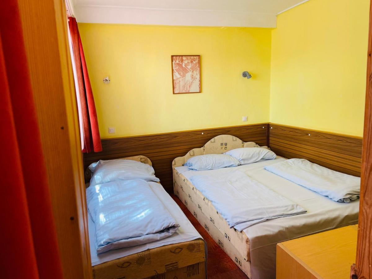 Rev Szallo Balaton Hotel Szantod Luaran gambar