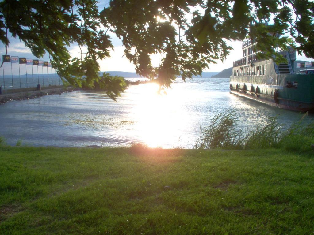 Rev Szallo Balaton Hotel Szantod Luaran gambar