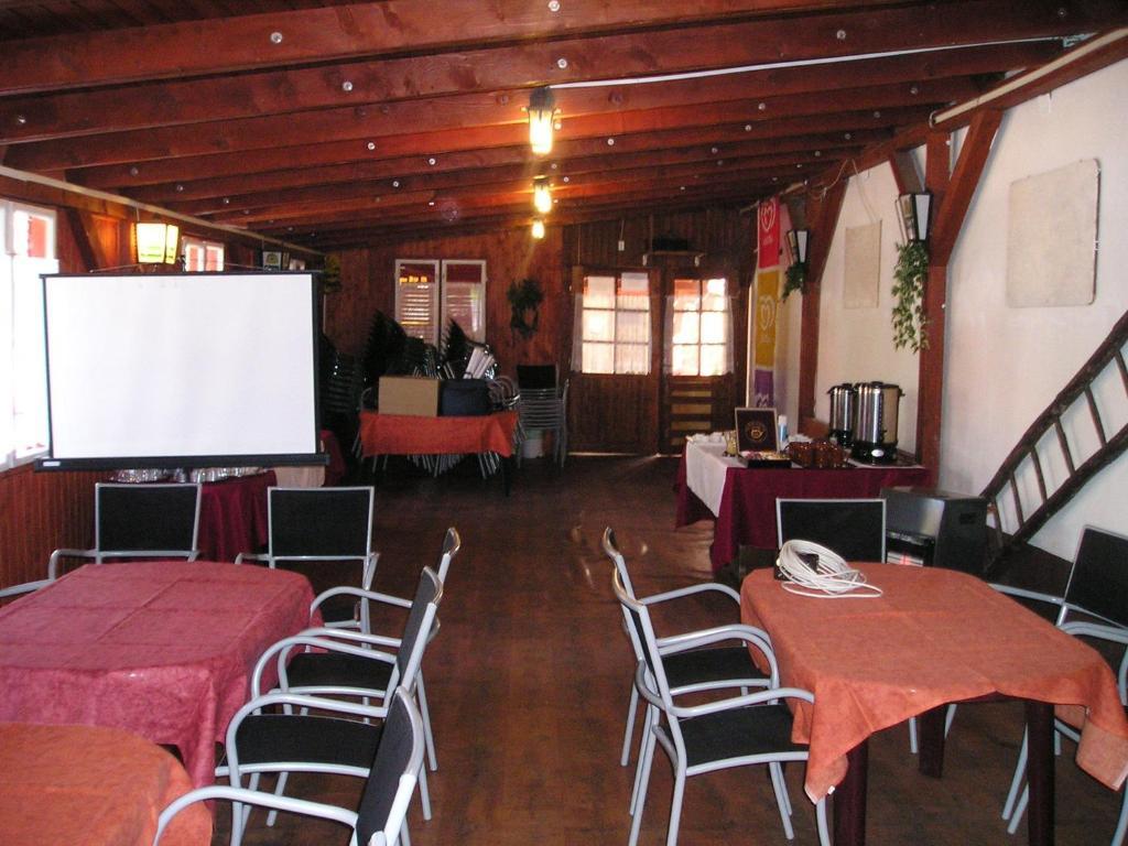 Rev Szallo Balaton Hotel Szantod Luaran gambar