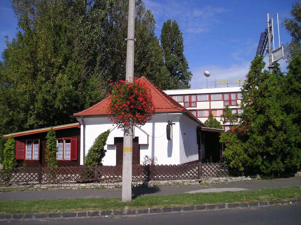 Rev Szallo Balaton Hotel Szantod Luaran gambar