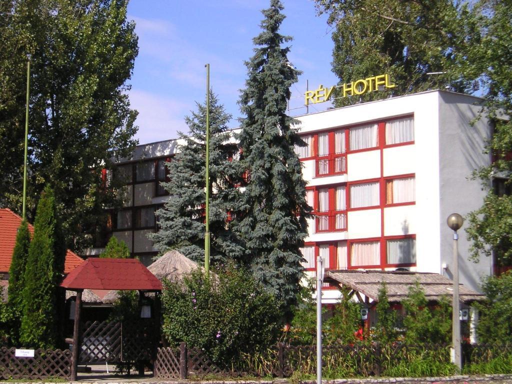 Rev Szallo Balaton Hotel Szantod Luaran gambar